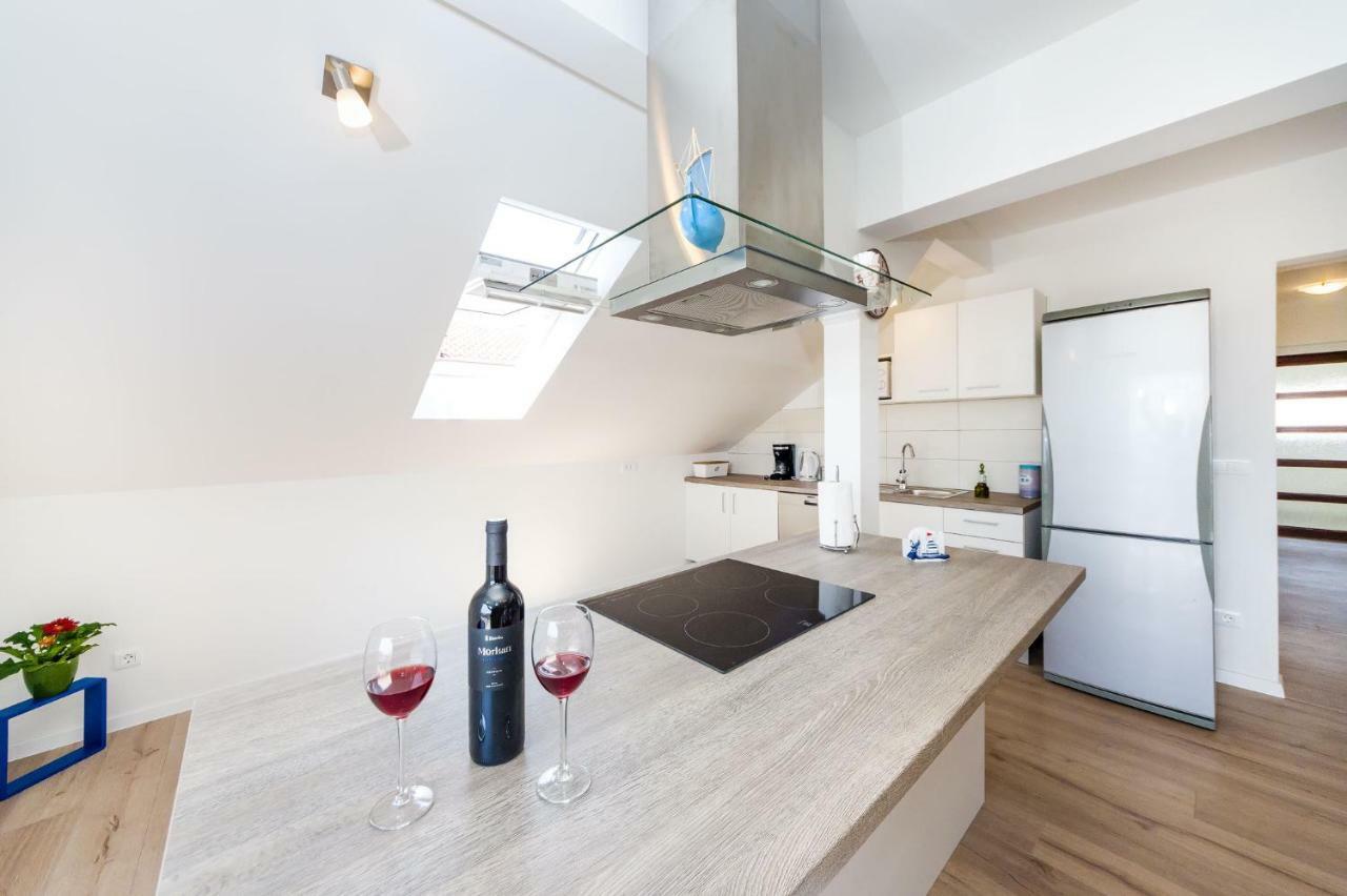 Apartman Iva Zara Exterior photo