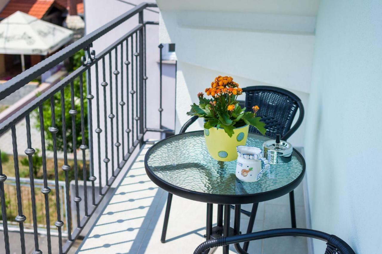 Apartman Iva Zara Exterior photo