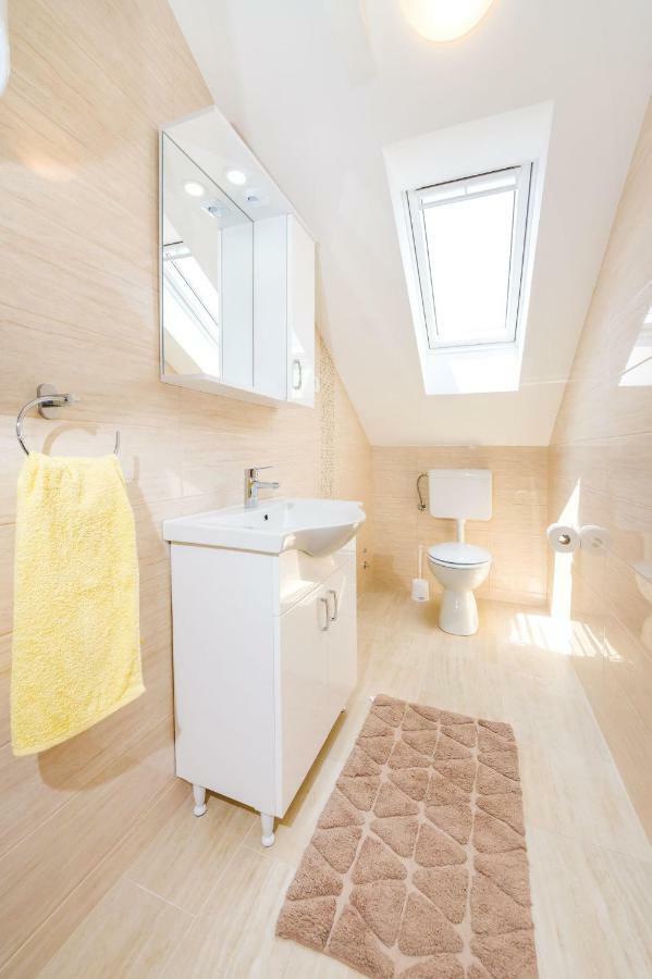 Apartman Iva Zara Exterior photo