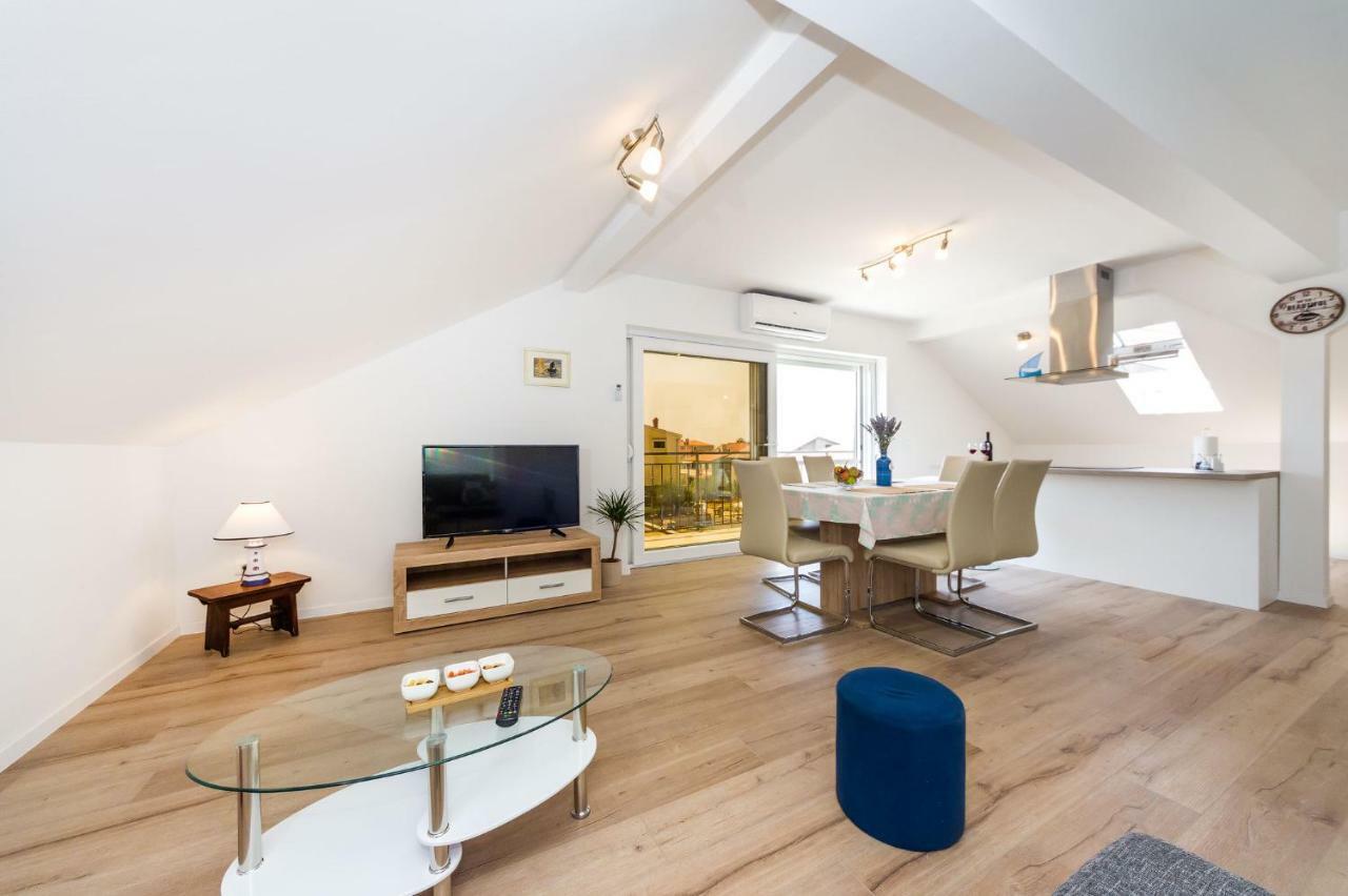 Apartman Iva Zara Exterior photo