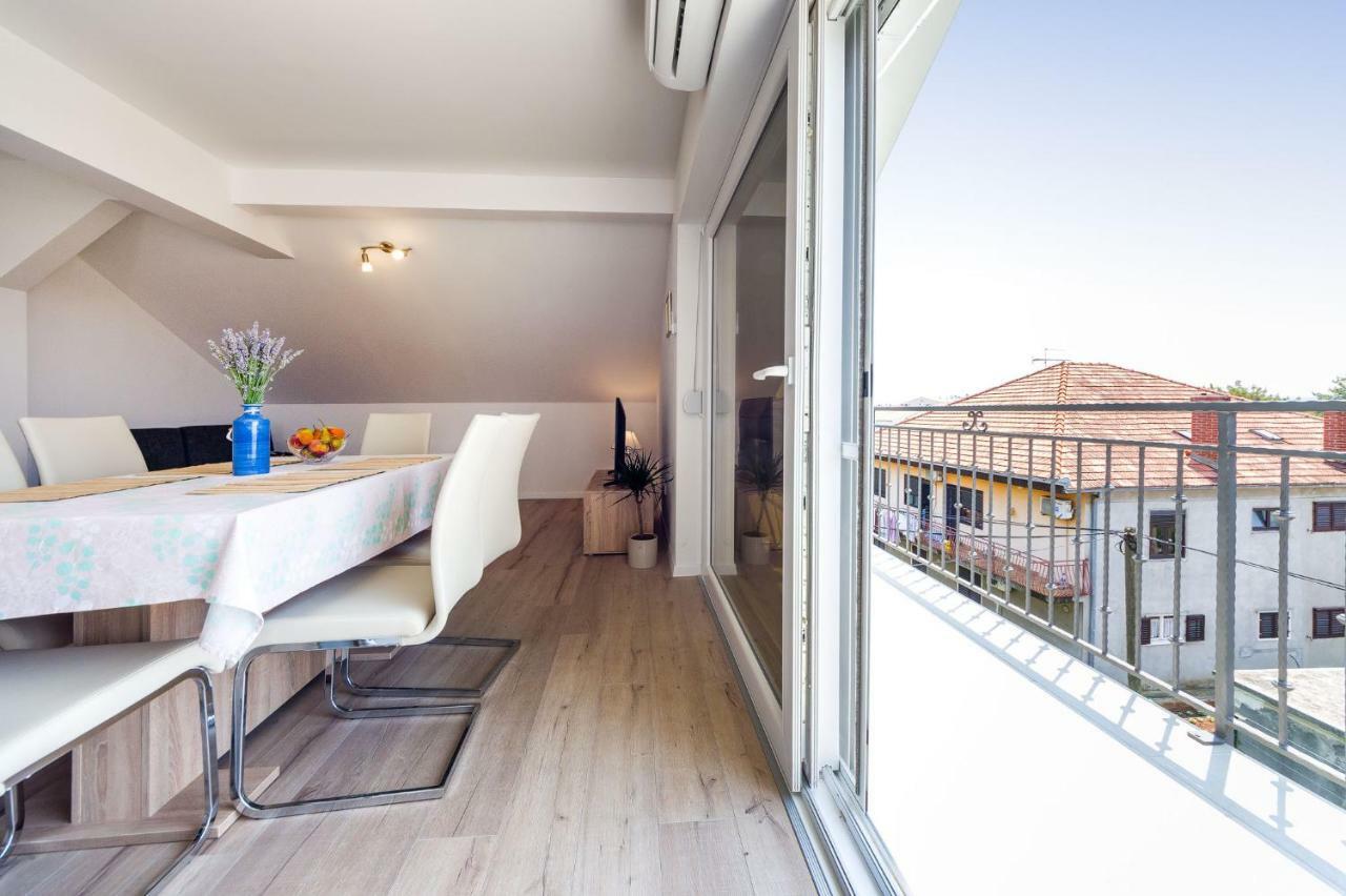 Apartman Iva Zara Exterior photo