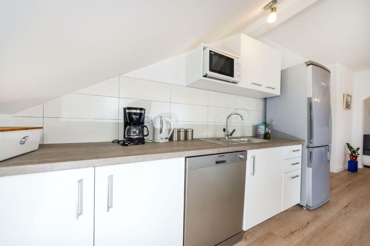 Apartman Iva Zara Exterior photo